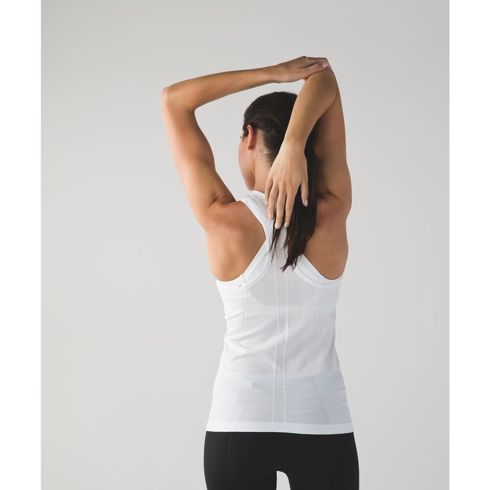Lululemon Swiftly Tech Racerback Heathered White Size 12 Top Shirt Activewear - Picture 1 of 6